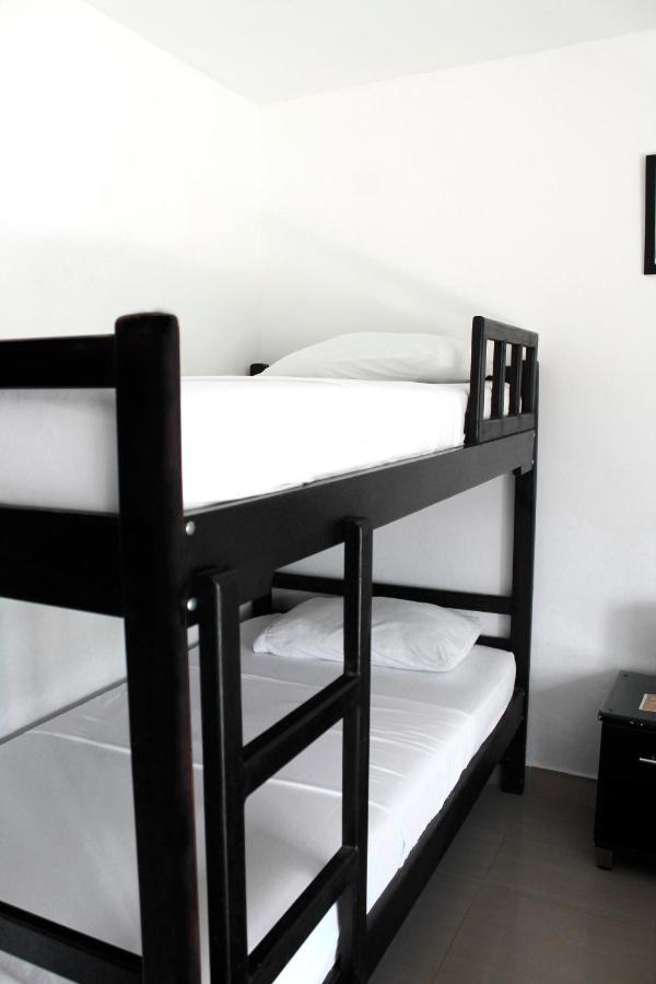 Hostal Vina Del Mar ตากังกา ภายนอก รูปภาพ