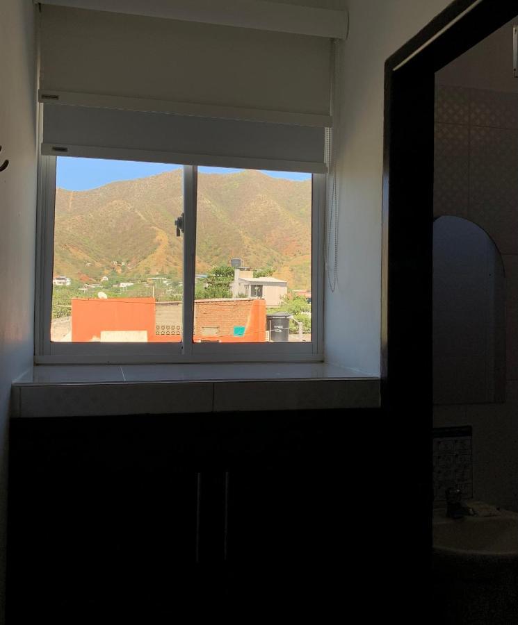 Hostal Vina Del Mar ตากังกา ภายนอก รูปภาพ