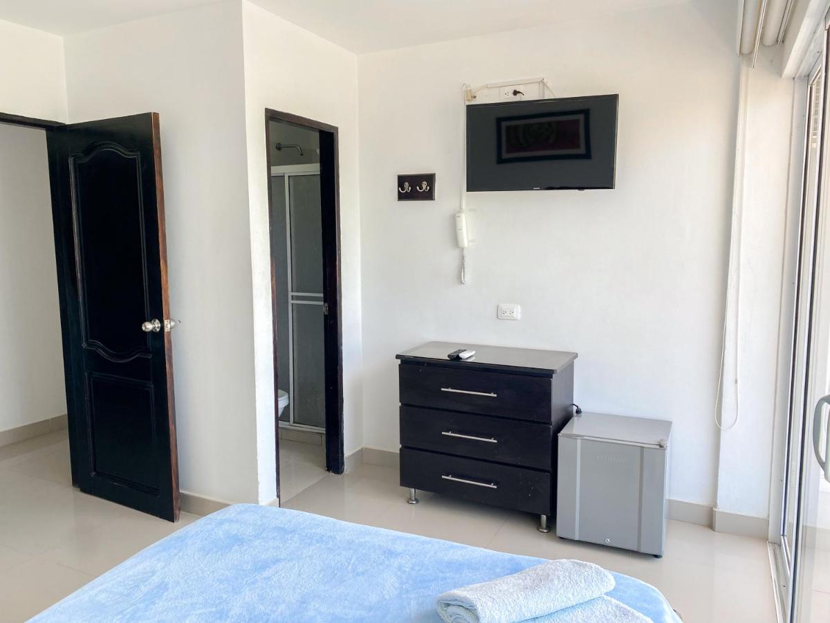 Hostal Vina Del Mar ตากังกา ภายนอก รูปภาพ