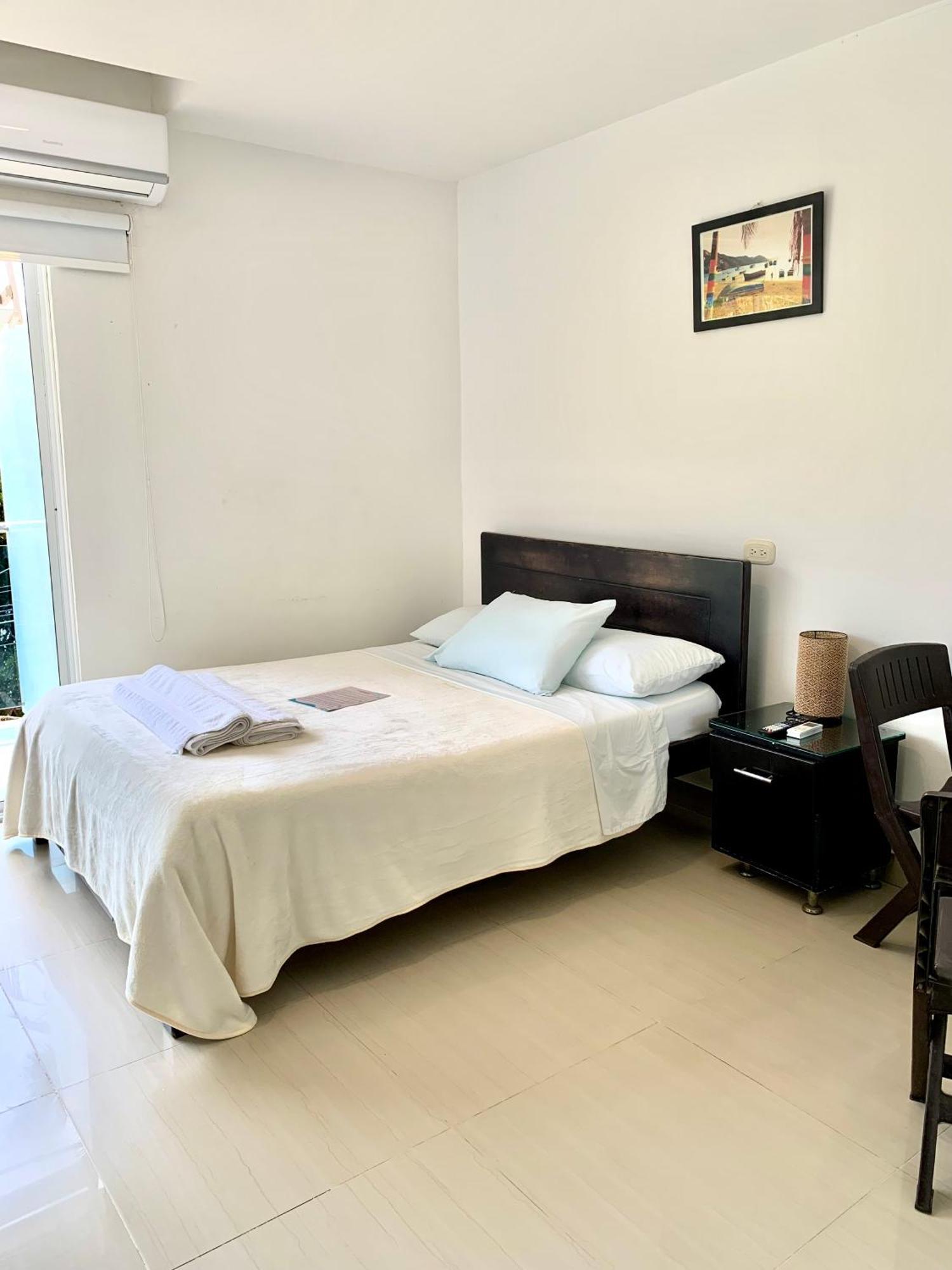 Hostal Vina Del Mar ตากังกา ภายนอก รูปภาพ